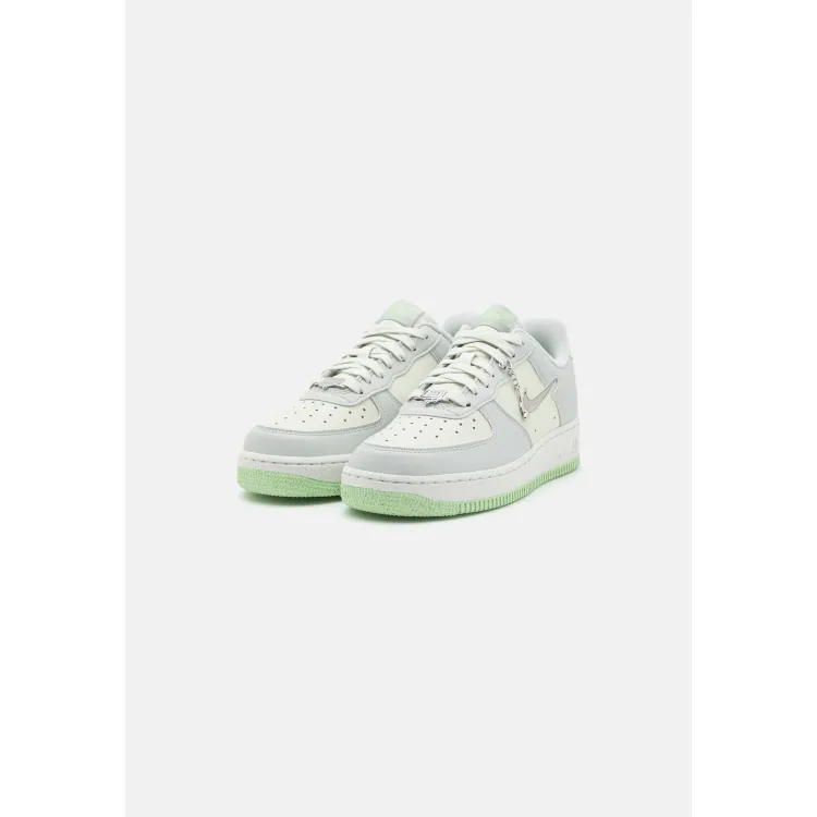 Nike Sportswear AIR FORCE 1 07 SE - Sneakers basse