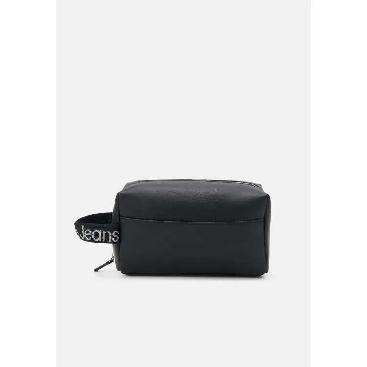 Calvin Klein Jeans ULTRALIGHT BEAUTY CASE UNISEX - Trousse