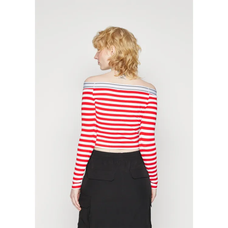 Tommy Jeans LOGO TAPE OFF SHOULDER - Maglietta a manica lunga