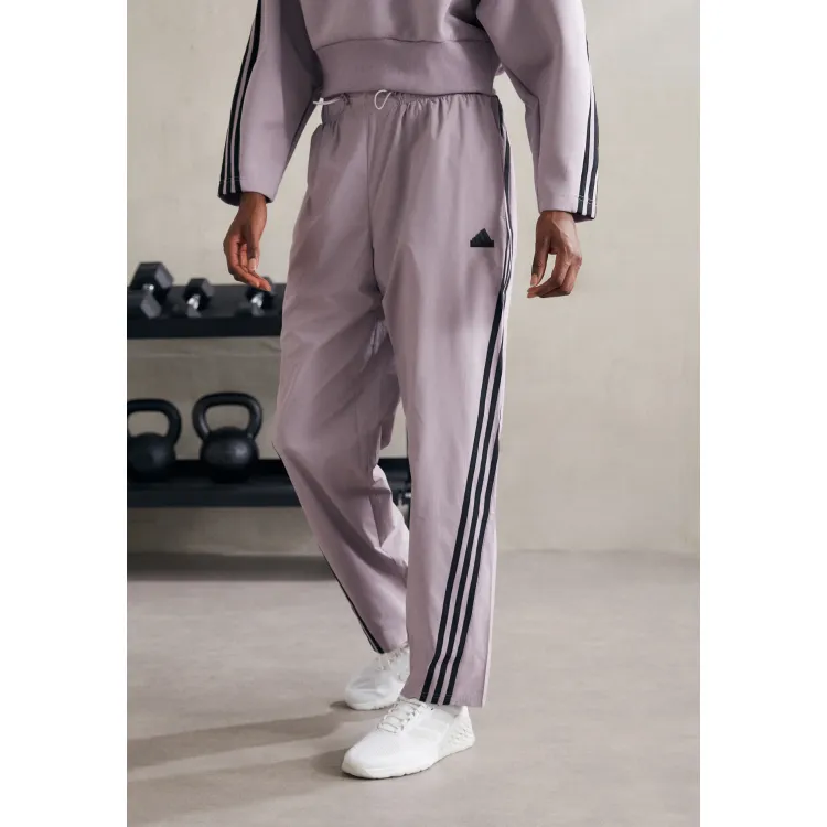 adidas Sportswear FUTURE ICONS THREE STRIPES PANT - Pantaloni sportivi