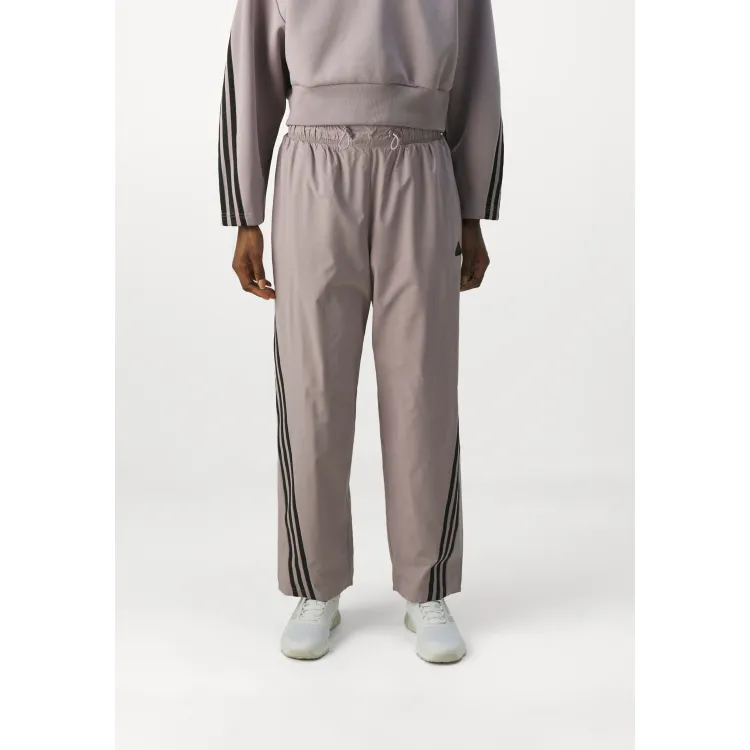 adidas Sportswear FUTURE ICONS THREE STRIPES PANT - Pantaloni sportivi