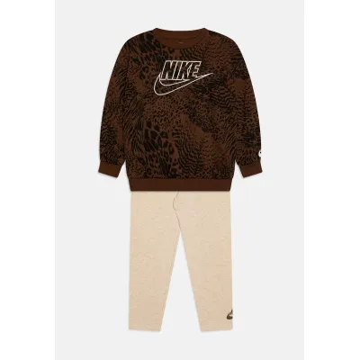 Nike Sportswear HOME CREW SET - Tuta