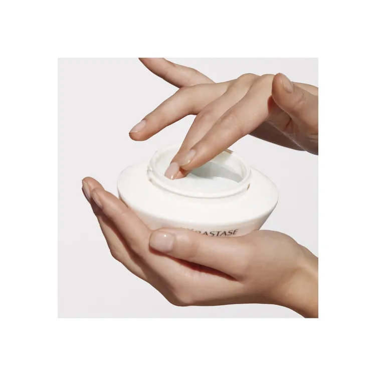 KÉRASTASE NUTRITIVE MASQUINTENSE RICH NOURISHING MASK FOR DRY THICK HAIR - Maschera per capelli