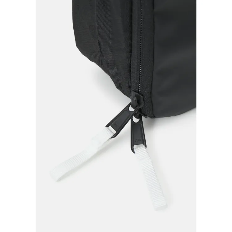 The North Face BASE CAMP VOYAGER DOPP KIT UNISEX - Trousse