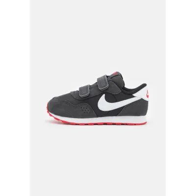 Nike Sportswear NIKE MD VALIANT (TDV) - Sneakers basse