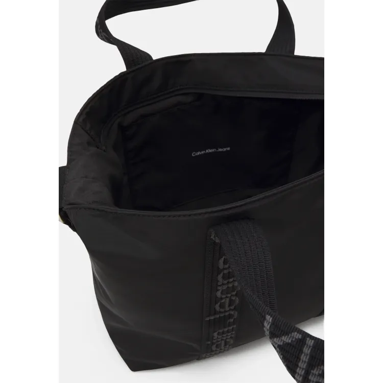Calvin Klein Jeans ULTRALIGHT - Shopping bag