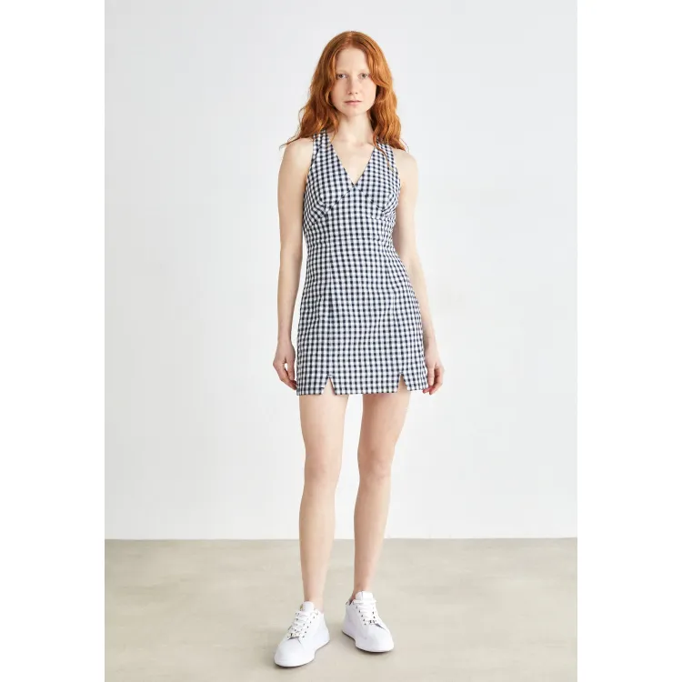 Tommy Hilfiger POINTY COURT HARDWARE - Sneakers basse