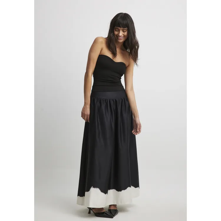 NA-KD WEITERMIT MITTLERER TAILLE - Gonna lunga