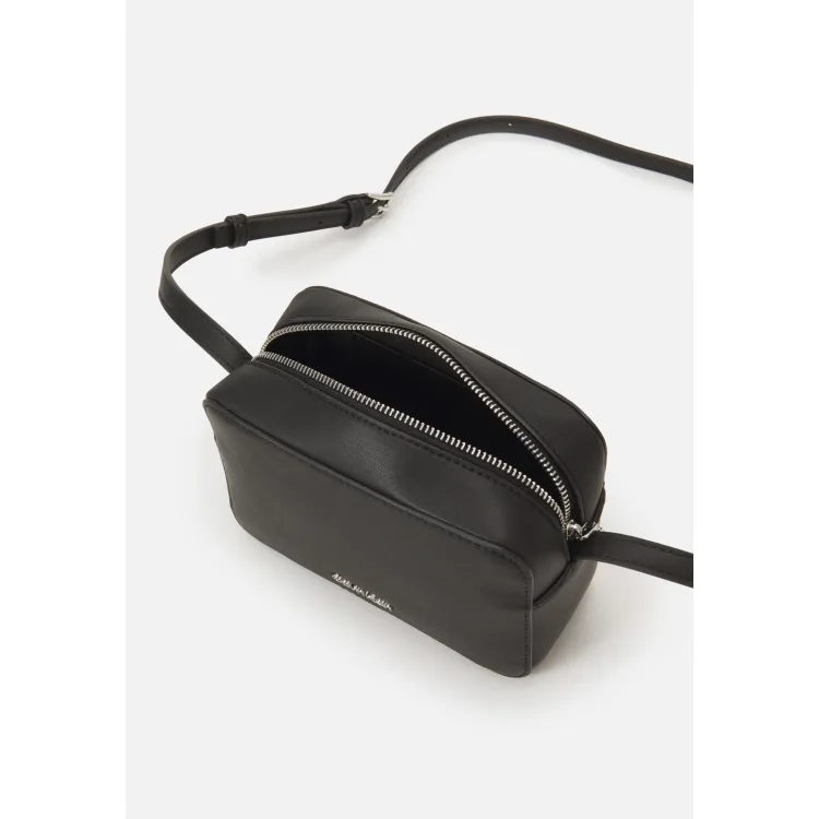 Calvin Klein MUST CAMERA BAG - Borsa a tracolla
