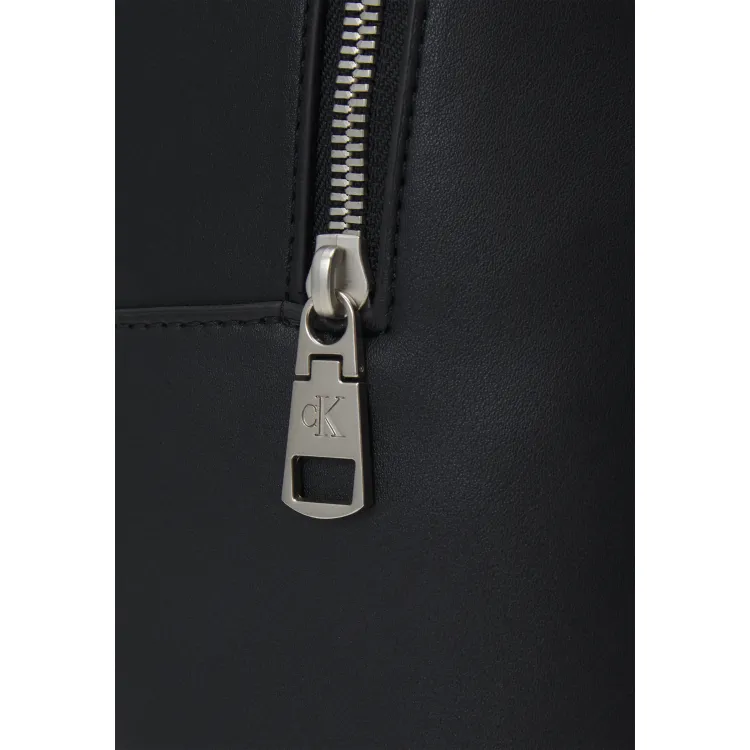 Calvin Klein Jeans SCULPTED CAMPUS MONO UNISEX - Zaino