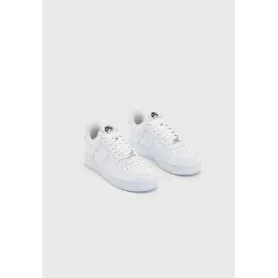 Nike Sportswear AIR FORCE 1 07 FLYEASE - Sneakers basse